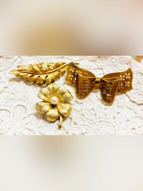 Vintage CORO Brooch Pin Lot